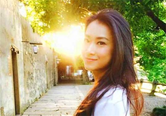 “凡心所向,素履以往”全诗意思