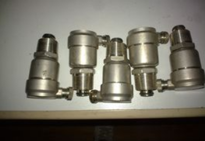 排气阀的工作原理是？