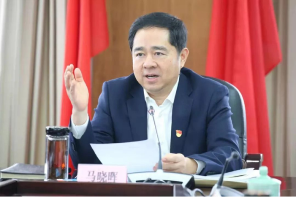 会议拍照技巧与角度