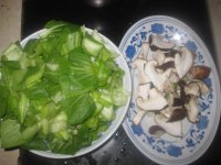 香菇炒蘑菇的家常来自做法