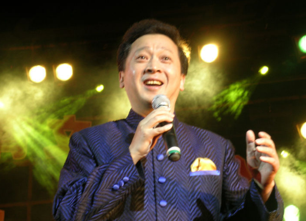 《我爱我的家》歌词