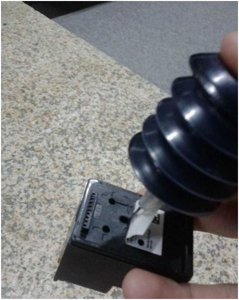 给惠普打印机加墨的方法