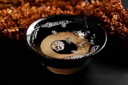 酱香酒的特点来自口感怎么样?