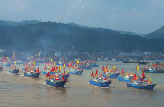 万帆竞发风云千樯出自哪里
