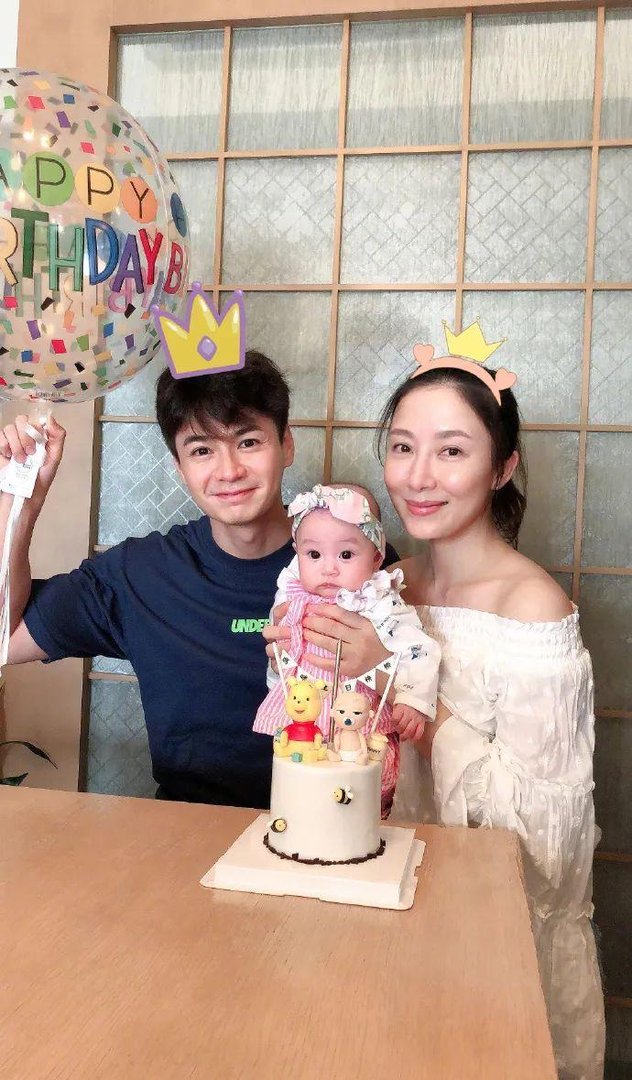 TVB花旦杨怡改名又冠夫姓，为啥脸也和从前大不一样？