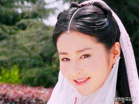 《书剑恩仇录》里的回部公主喀丝丽,是金庸笔下最好看的美女,结局怎么样?