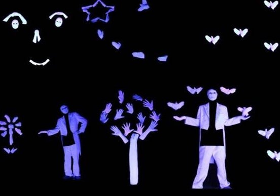 手影舞需要什么道具