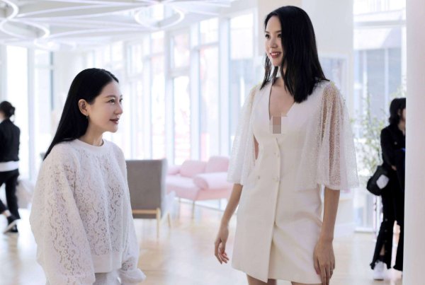 兰玉的婚纱好在哪里，为何众明星都为其打CALL？