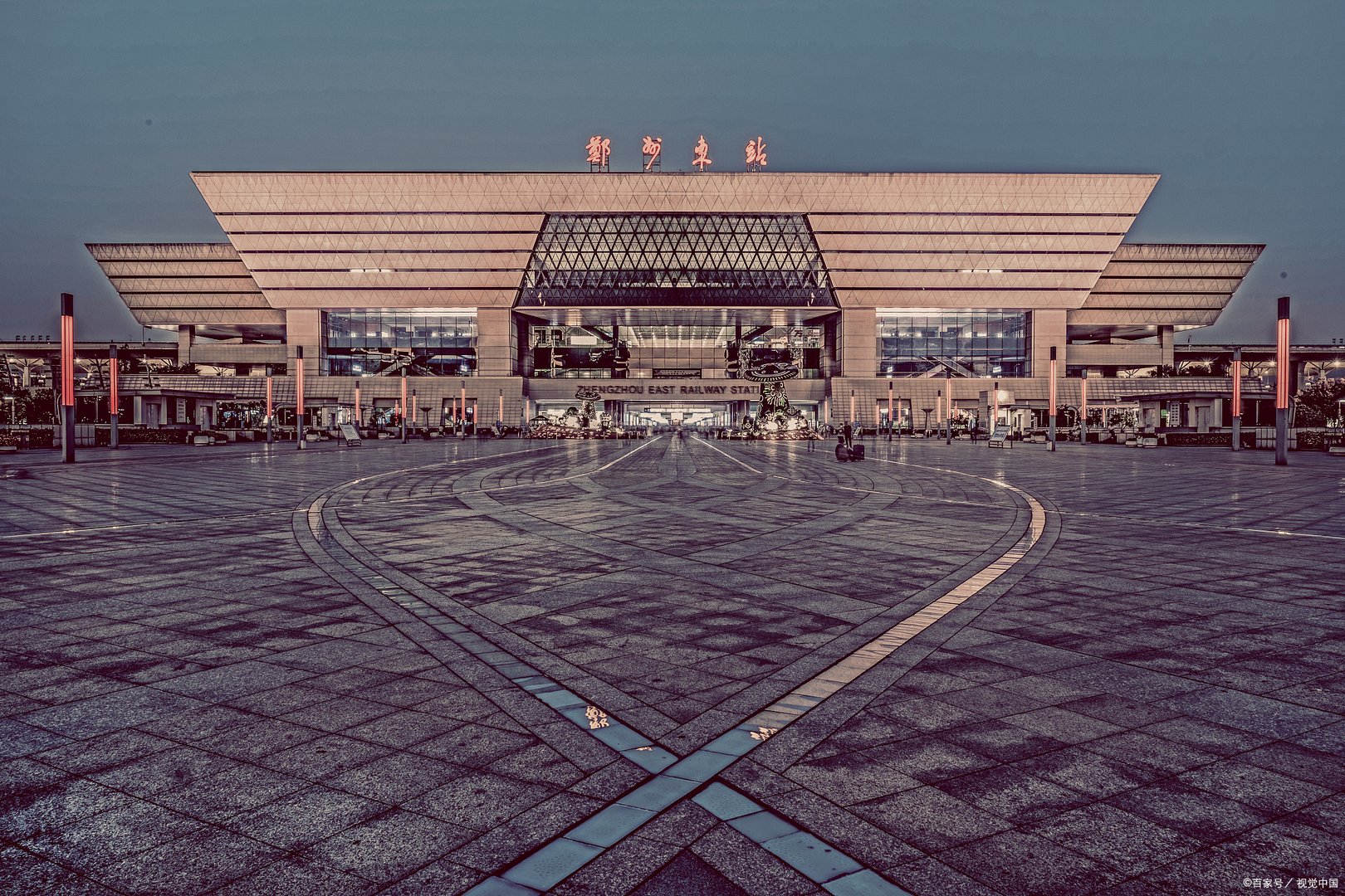 郑州南龙湖是卡在港区和市区之间的，它未来发展前景如何呢？对此你怎么看？