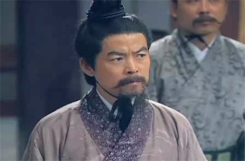 历史上的“挟天子以令诸侯”，究竟是谁提出的？