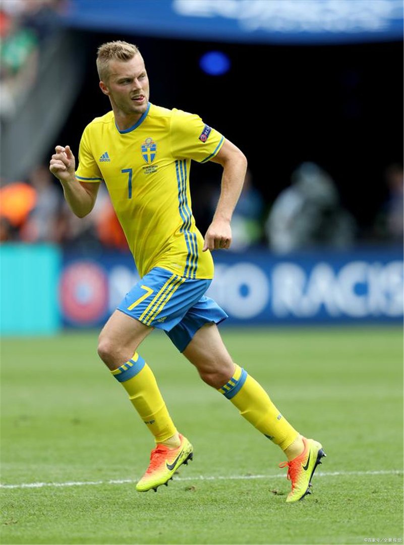 为什么伊布被叫做大奉先，是因为他长得像吕布吗？