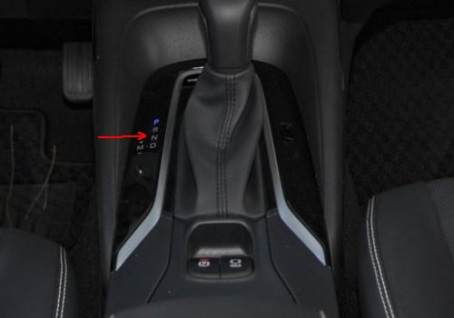 新卡罗拉1.6自动档上的m+.m-是什么意思