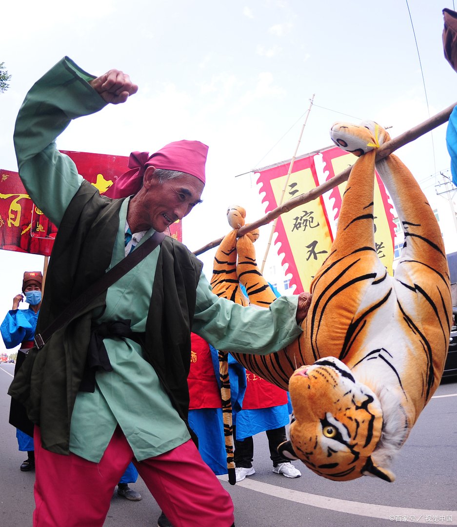 吴用智赚玉麒麟故事简介