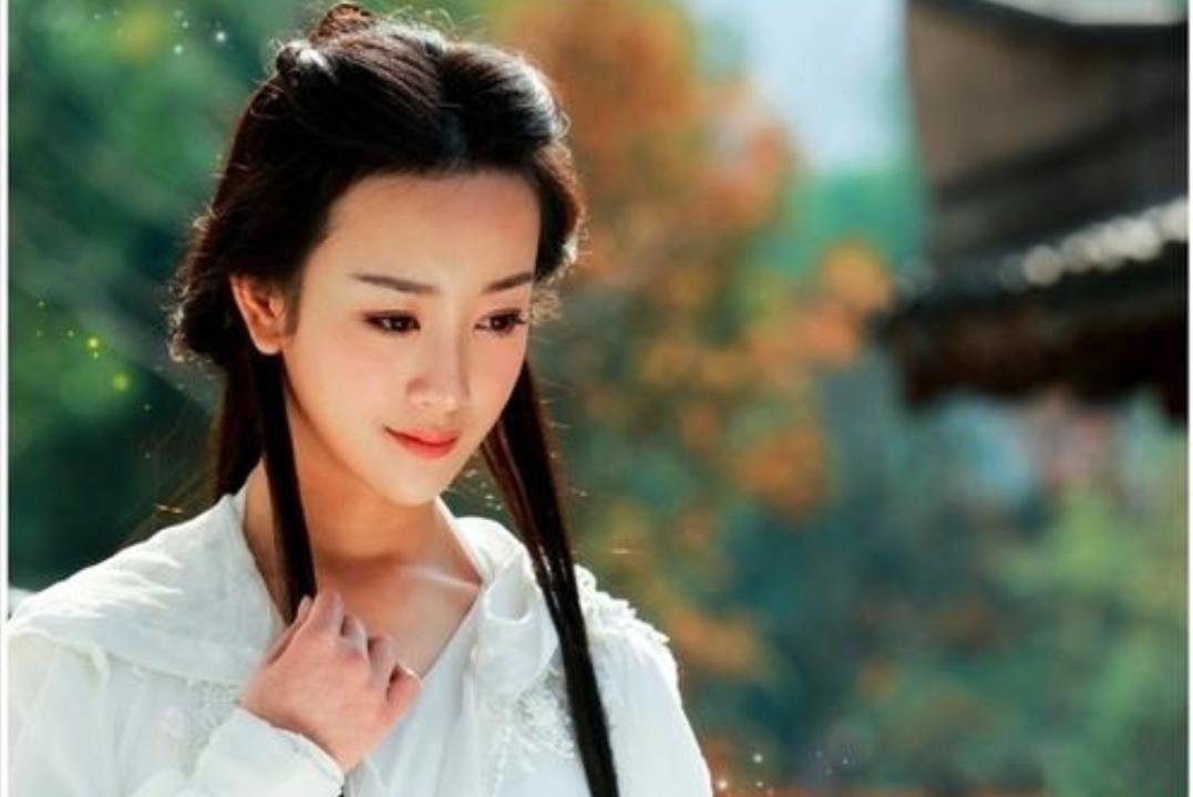 张檬男友小五也晒出一张全素颜自拍，两人感情真的有那么好吗？