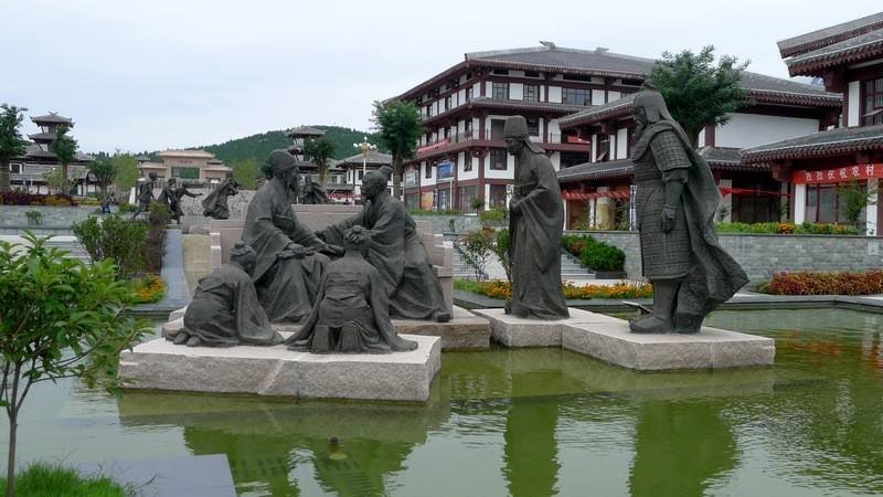 三清、四帝、五老、六司、七元、八极、九曜、十都 ～ 以如来的实力算那个级别的？