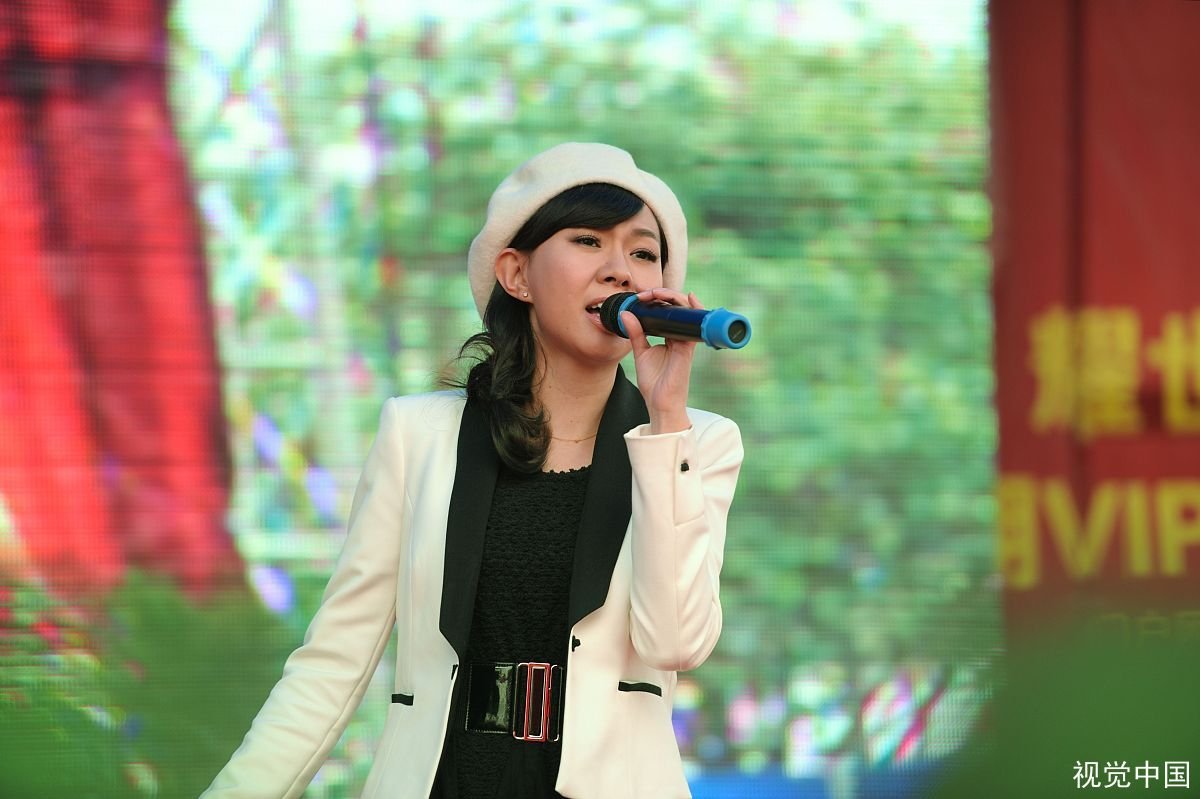 35岁房月婷上《非诚勿扰》成功牵手,如今现状如何?