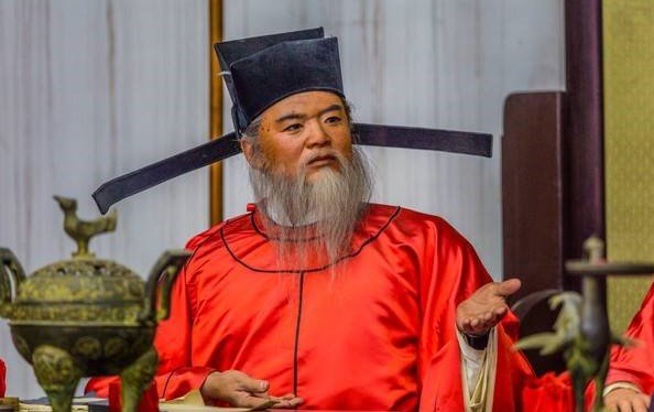 中国古代的户部尚书，相当于现在的什么职位呢？