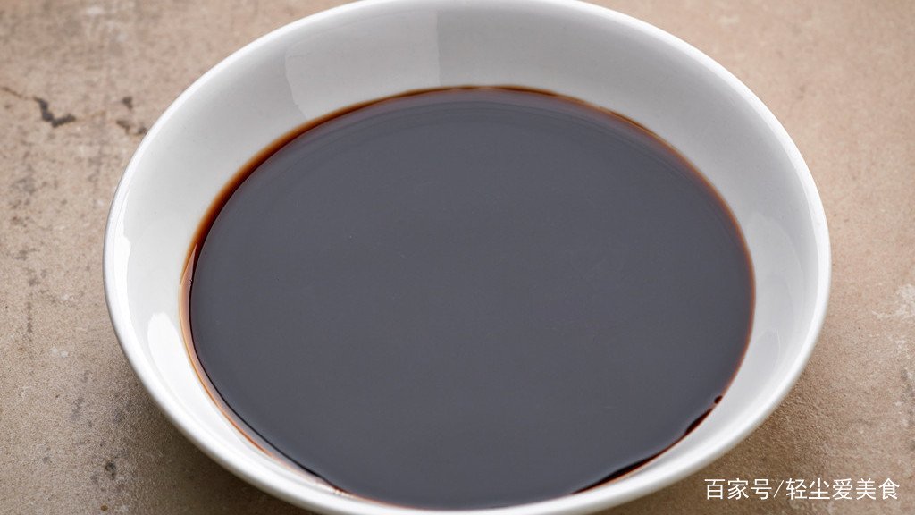 酸汤饺子的酸汤应该怎么调呢?