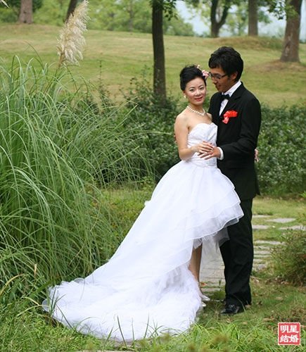 朱丹结婚了没??怎么没和华少在一起了