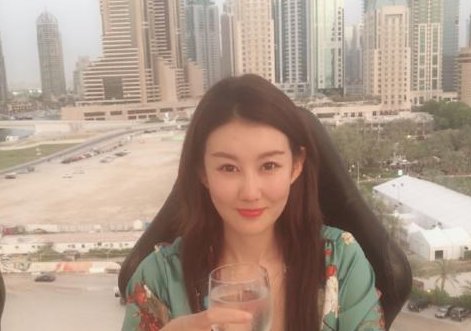 王宝强和冯清究竟是什么关系？