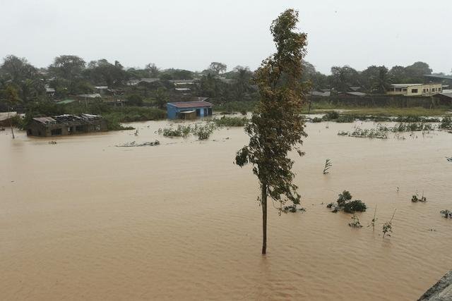 长江中下游各江段将迎洪峰，洪峰是受什么影响形成的？