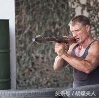 泰国版“教父家族“托尼贾联合龙格尔《轰天抢救》出手不凡，你怎么看？