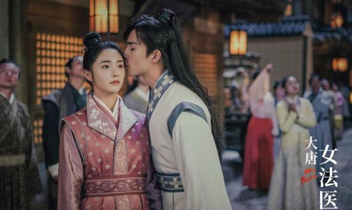 主角遭劝退,配角巧上位的影视作品,你看过哪些?