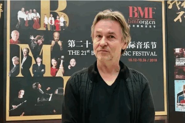 中元节出生的名人