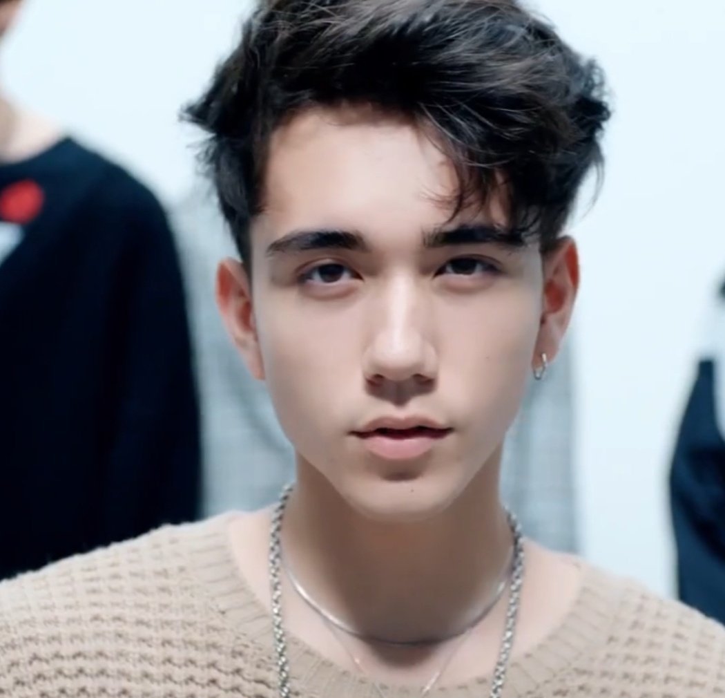 《创造营》选手和马16岁照片曝光，少年时期的他颜值怎么样？