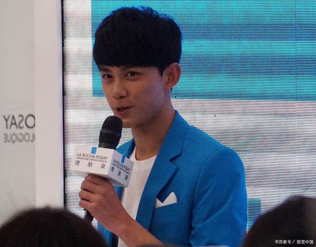 你们知道为什么吴磊非要接星汉灿烂吗?大家对此有什么想说的呢?