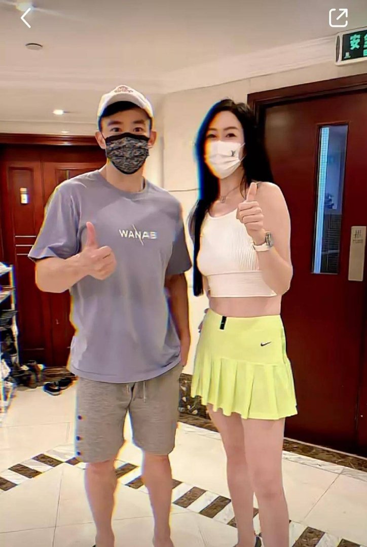 刘畊宏楼下邻居称“不会被吵到”，他们是如何锻炼的？