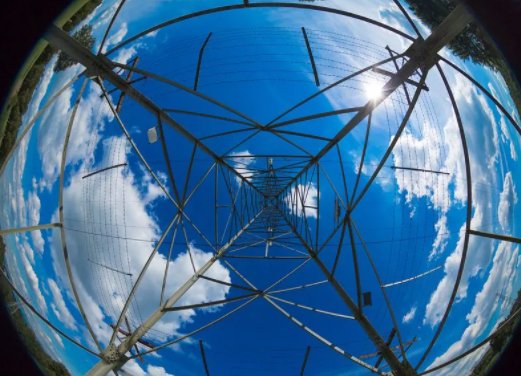 雪连花盛开的吋侯,你牵住了我的手是什么歌