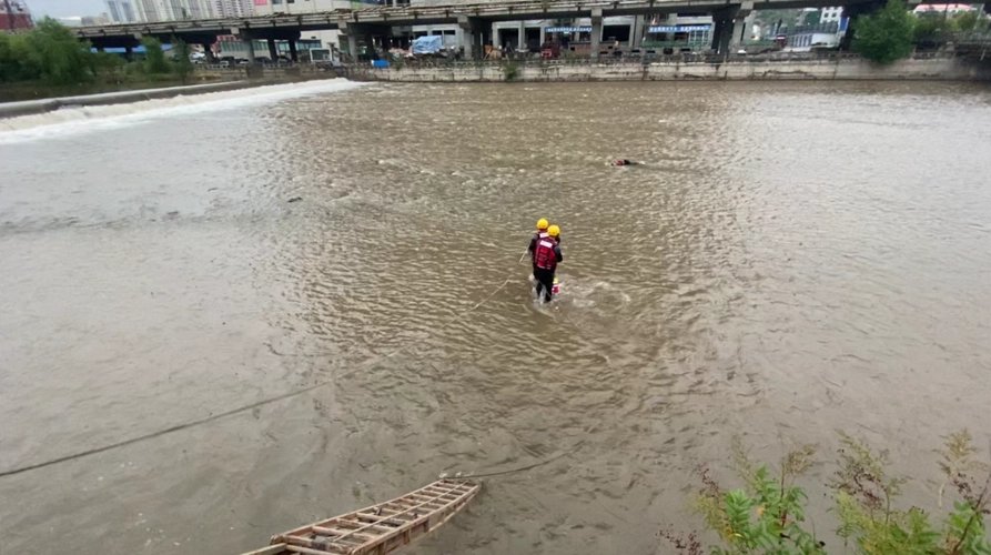 青海一村干部嘶吼通知撤离，事发前是否曾有预警？