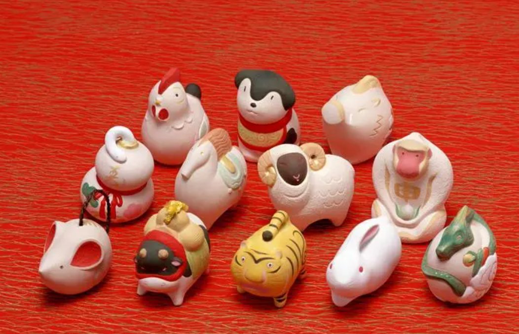 虎视眈眈为谁而餐弱肉强食呼应不灵打一生肖