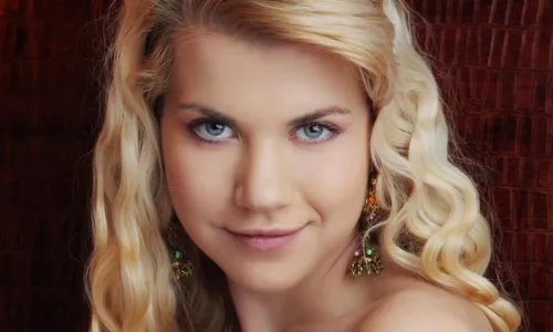 去抬头纹手术多少钱