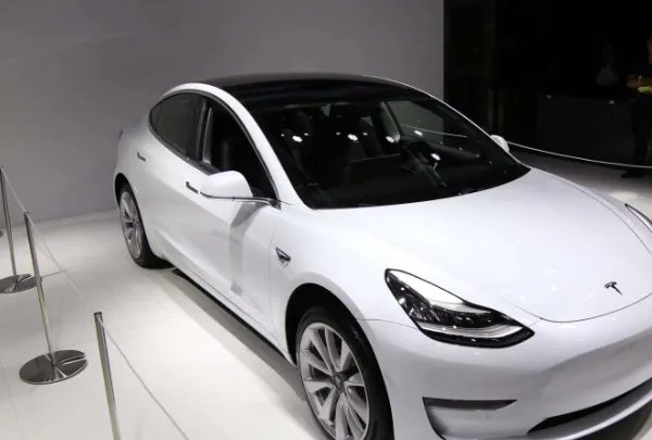 特斯拉股价大涨7%再创新高，对此你怎么看？