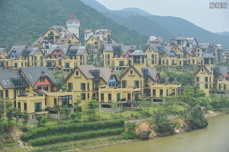 560万装修别墅被敲成破烂 事情经过是怎样?