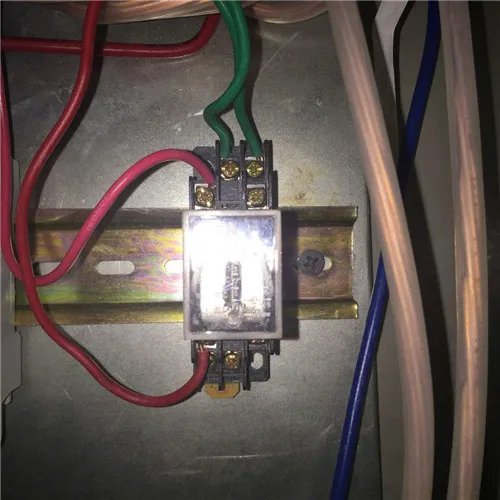 电压和电流的关系是什么