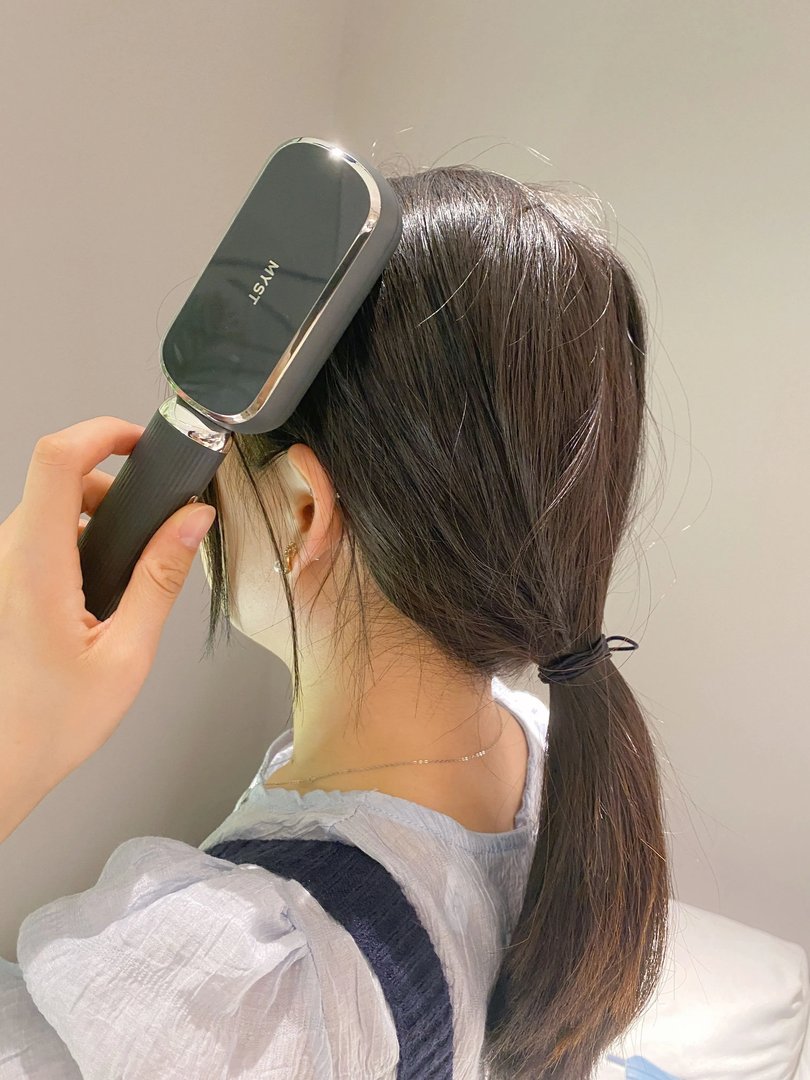 科技养发，头皮逆龄，你需要MYST魔法梳