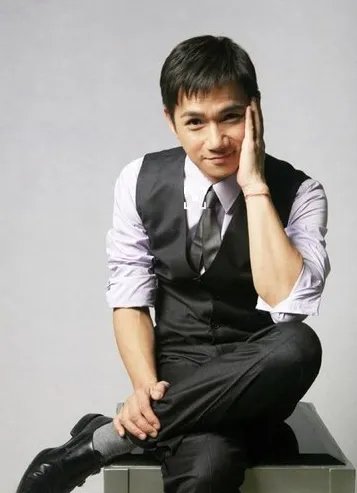 骆达华三级片走红 《活着再见》骆达华演技大爆发