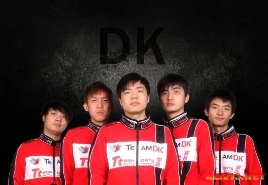 中国刀塔卷土重来！《DOTA2》SL9 DK全胜夺冠