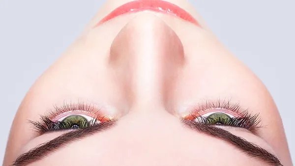 怎样用大蒜去眼袋