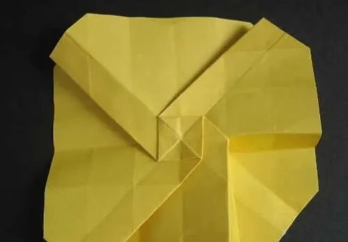 图解《越狱》中纸玫瑰的折法