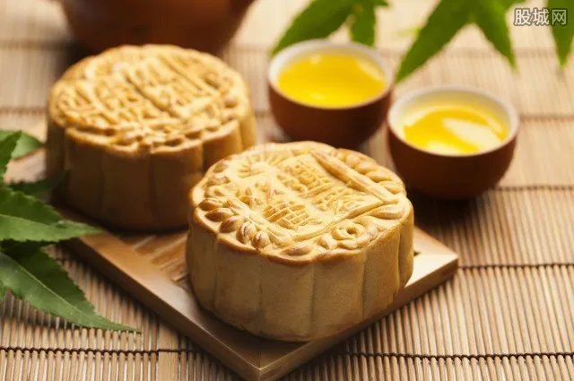 月饼品牌撞名新冠供不应求 原因是什么？