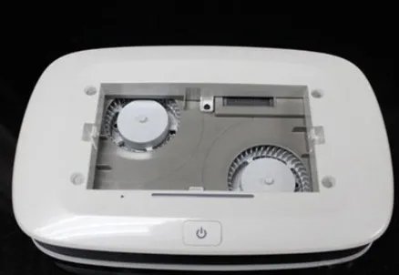 刚买的新车,用什么除味最快