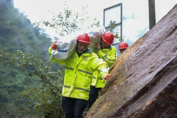 台湾台东县海域发生4.2级地震，震源深度16千米，目前情况如何？