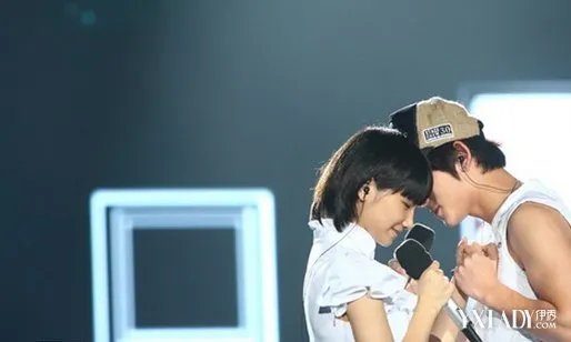 陈翔苏妙玲黑头合照曝光快女帮帮唱陈翔欲吻苏妙玲