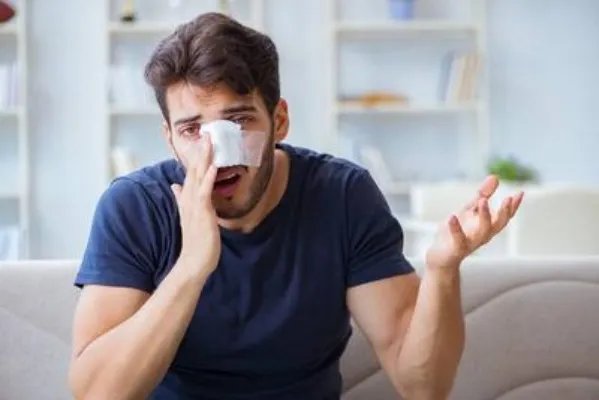 硅胶隆鼻如何取出 硅胶隆鼻取出过程详述