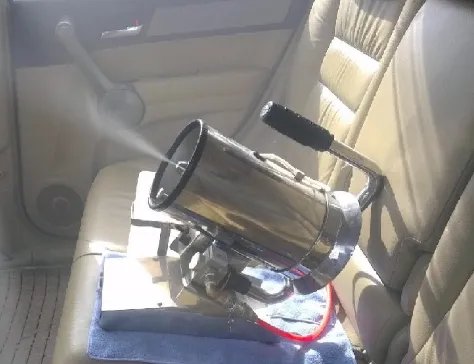 刚买的新车,用什么除味最快