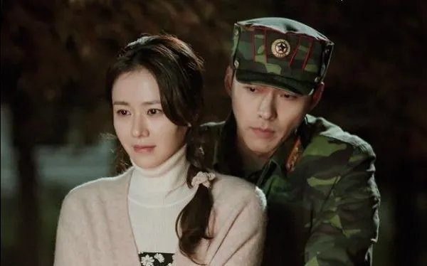 韩媒曝玄彬孙艺珍已恋爱8个月，你觉得他们二人般配吗？